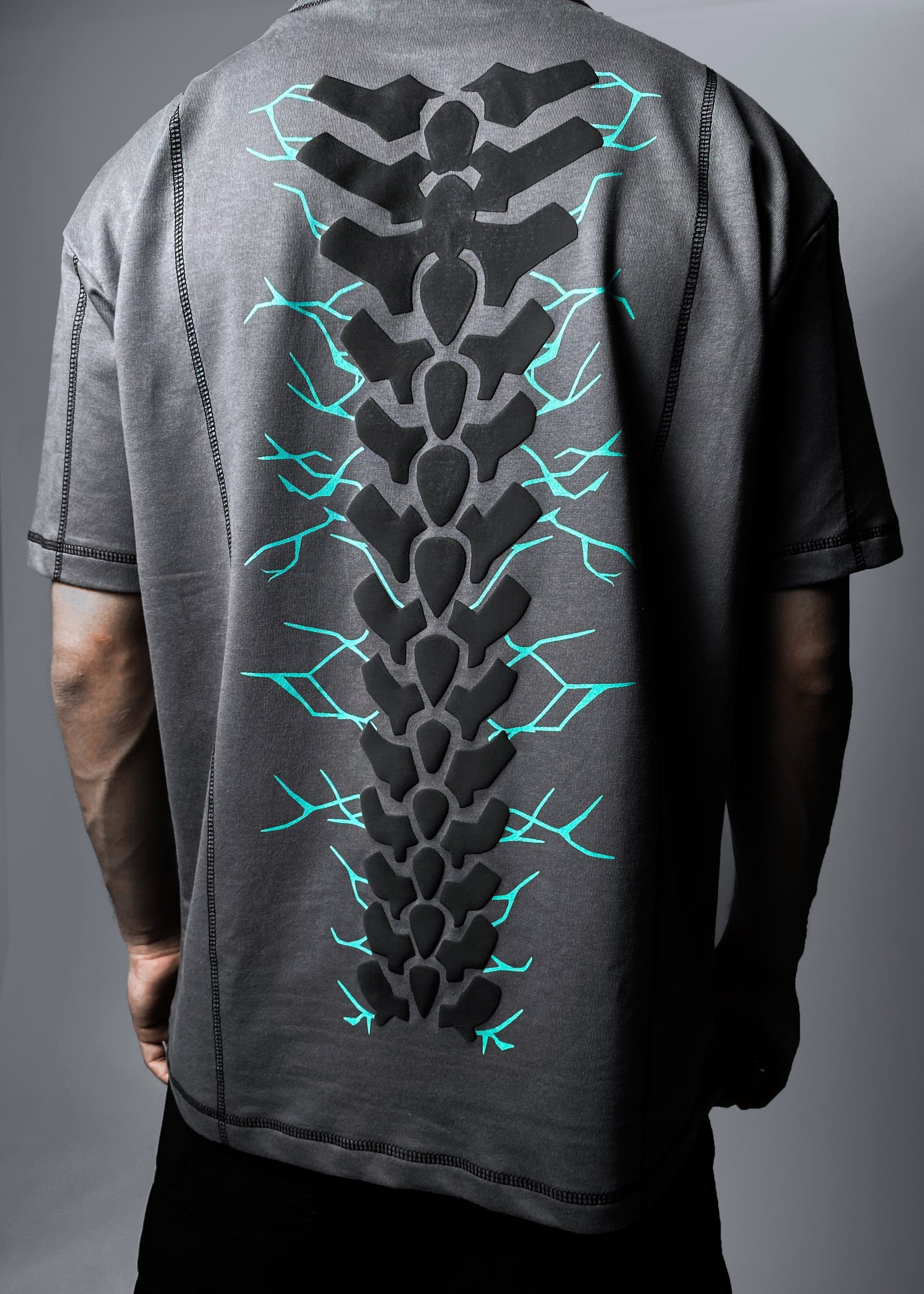 Kaiju / Oversized